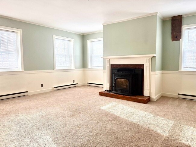 Building Photo - 278 Main St