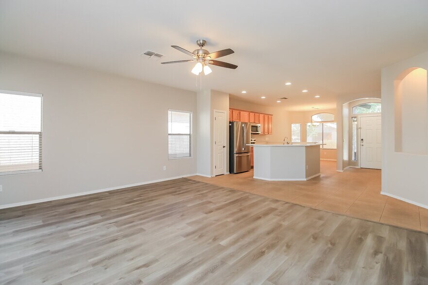 Building Photo - 44331 Rhinestone Rd