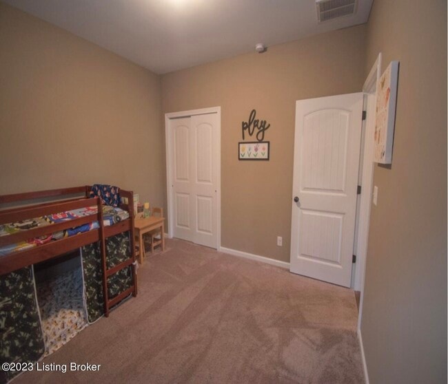 Building Photo - 1886 Carabiner Way