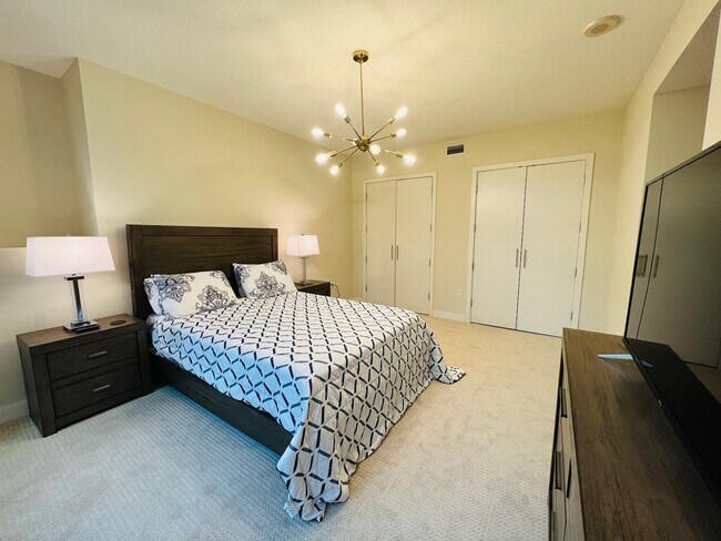 Master Bedroom - 1199 Pacific Hwy