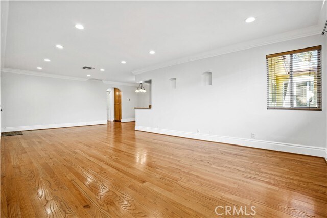 Building Photo - 14934 Dickens St