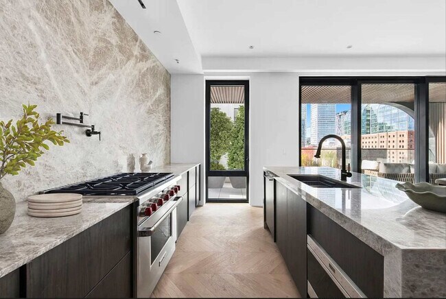 Building Photo - 51 S 1st St