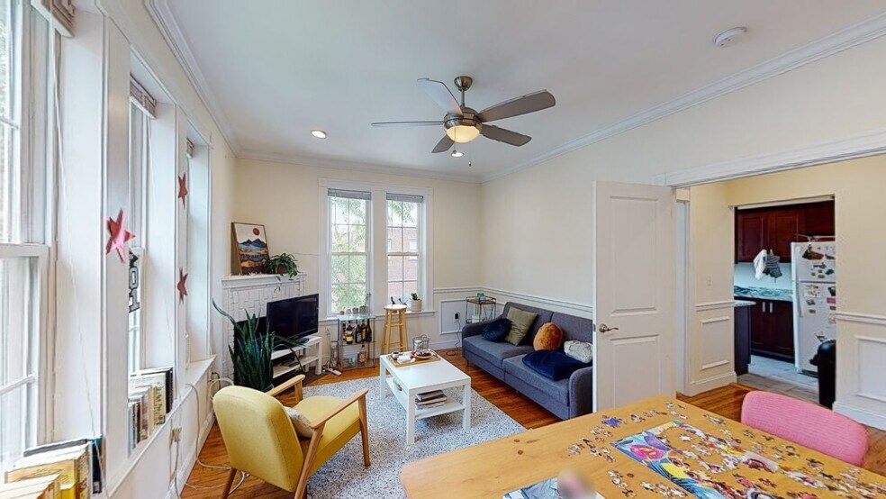 Primary Photo - 25 Glenville Ave