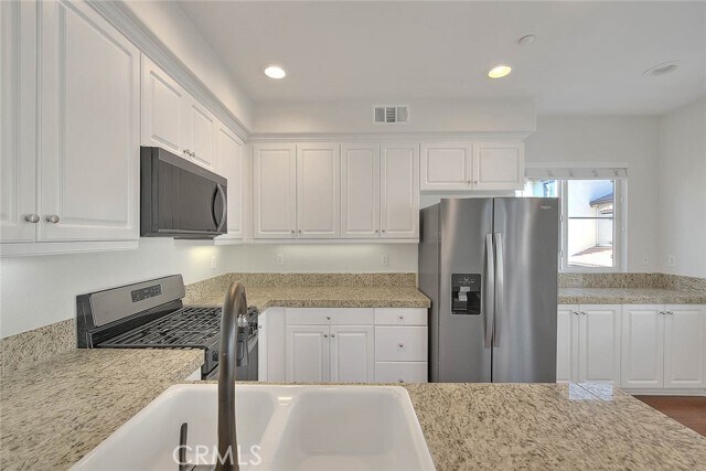 Building Photo - 33810 Willow Haven Ln