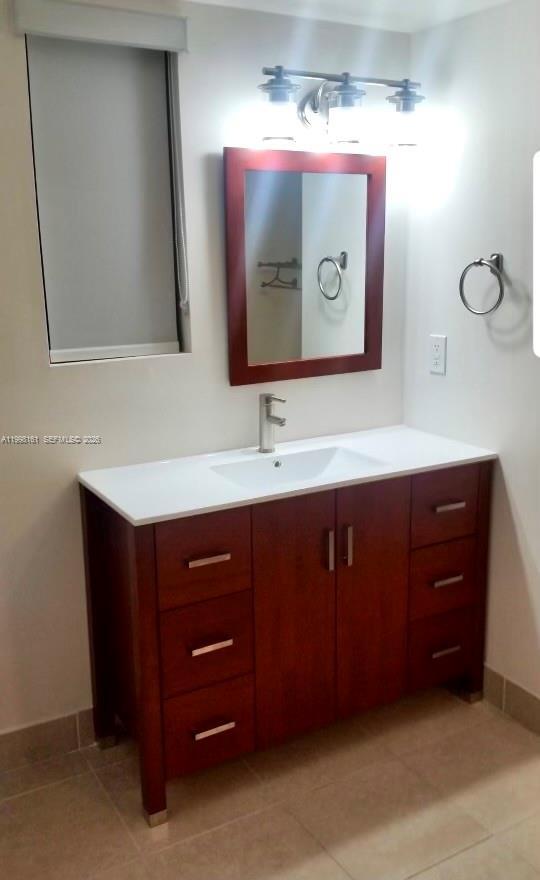 Building Photo - 55 E 4th St