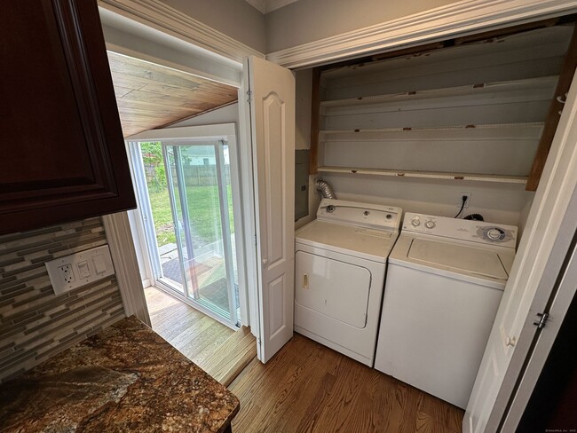 Building Photo - 6 Tarinelli Cir