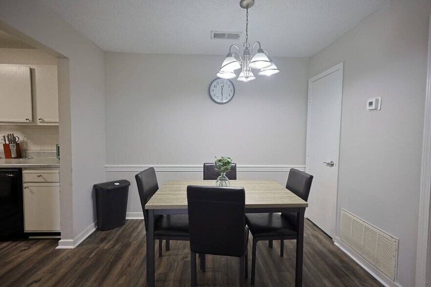Building Photo - 50 Northtown Dr