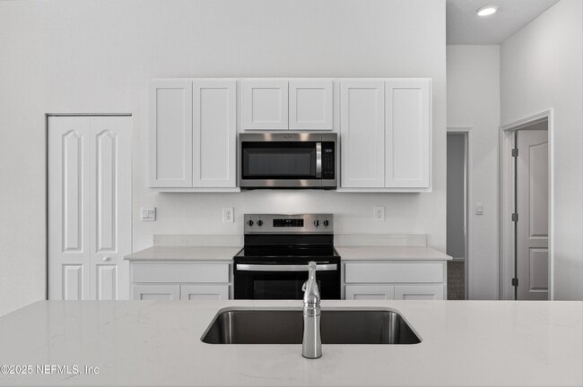 Building Photo - 1347 Little Heron Pl