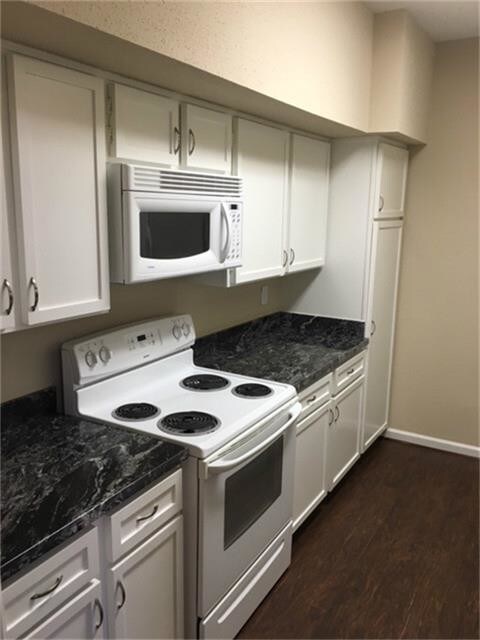 Building Photo - 1115 Augusta Dr
