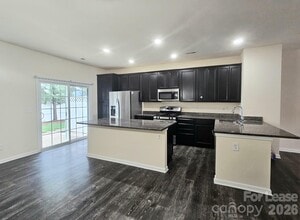 Building Photo - 7333 Jane Parks Way