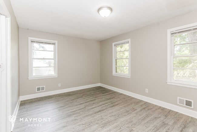 Building Photo - 1620 Morninghill Dr