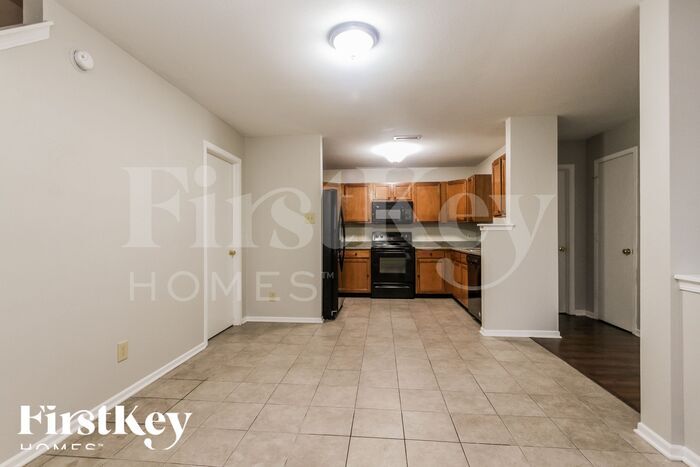 Building Photo - 807 Brookshire Dr