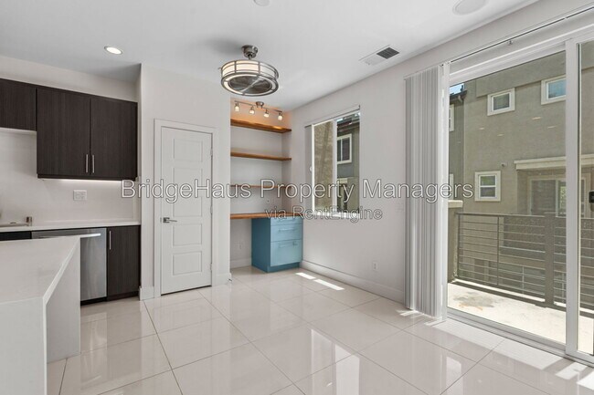 Building Photo - 7857 Inception Way