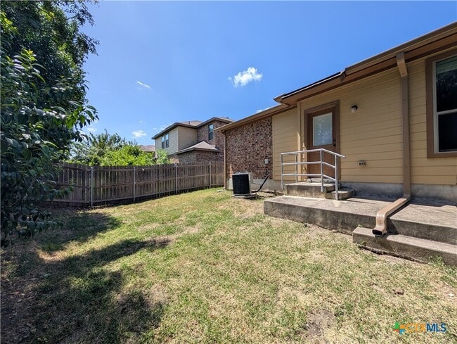 Building Photo - 296 Rosalie Dr
