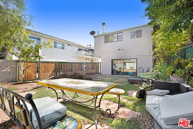 Building Photo - 29231 Heathercliff Rd