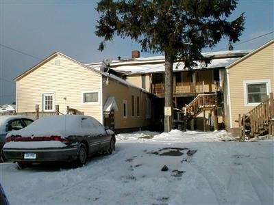 Building Photo - 402 E Ludington Ave