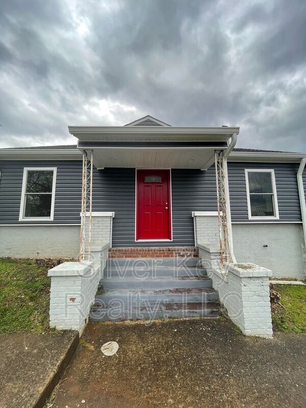 Primary Photo - 203 Green St