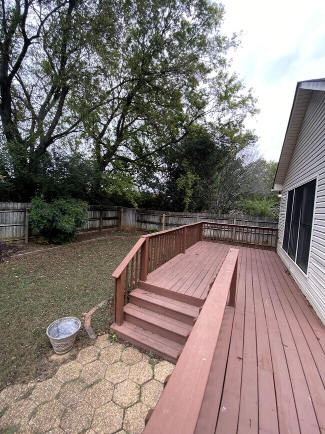 Building Photo - Coming Soon!