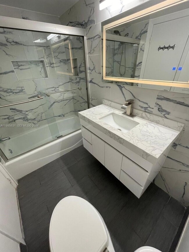 Building Photo - 2750 NE 183rd St