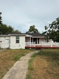 Building Photo - 4226 Christie St