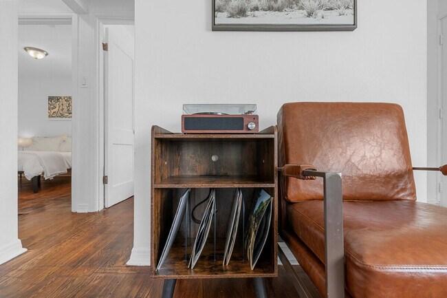 Building Photo - 6563 Julian Ave