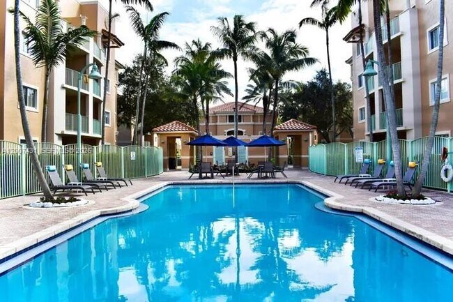 Building Photo - 4041 N Pine Island Rd