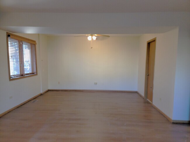 Building Photo - 9264 Windsor Pkwy