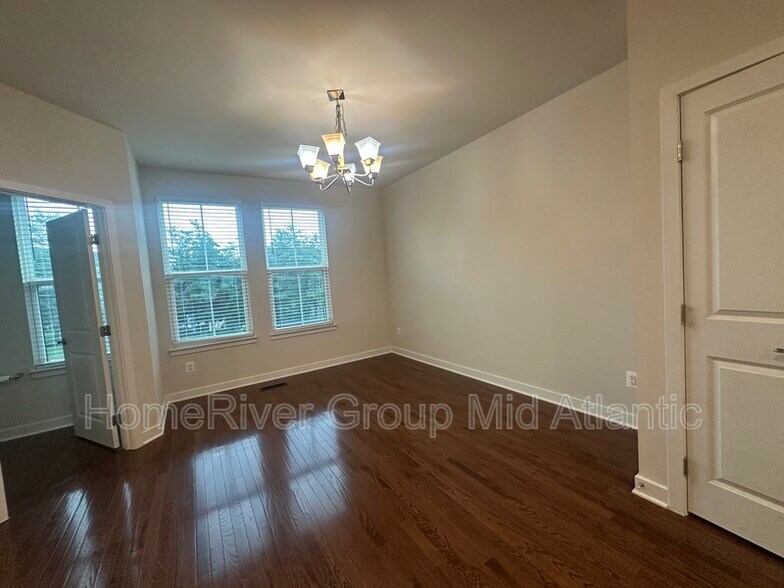 Building Photo - 9342 Sweetbay Magnolia Ct