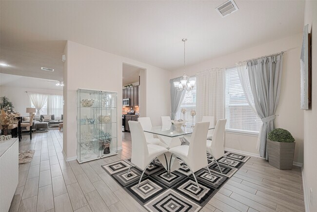 Building Photo - 5218 Windy Plantation Dr