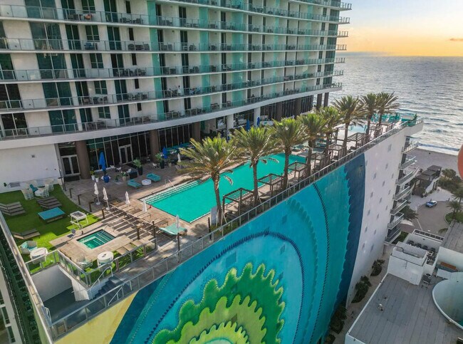 Building Photo - 4111 S Ocean Dr
