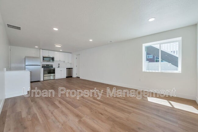 Building Photo - 4011 Serenity Ln