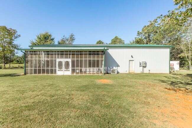 Building Photo - 5451 Walton Rd