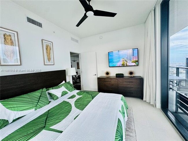 Building Photo - 159 NE 6th St