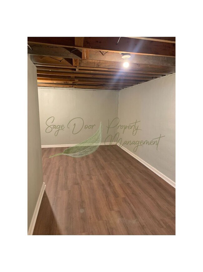 Building Photo - 3 BEDROOM IN BLUE SPRINGS!!!