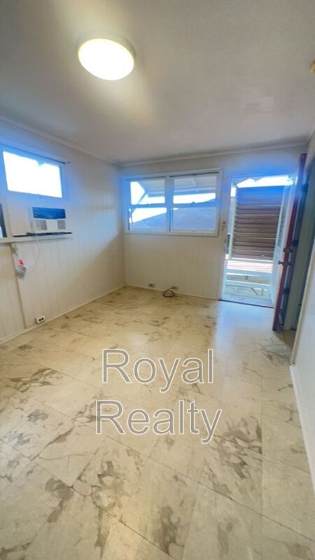 Building Photo - 3834 Anuhea St