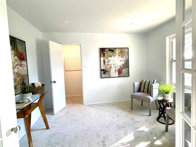 Building Photo - 4031 Port Royal Dr