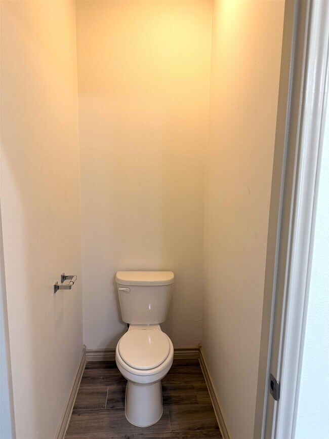 Building Photo - 414 Placido Dr