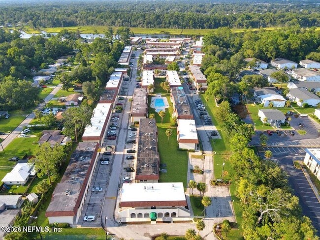 Building Photo - 1738 El Prado Rd
