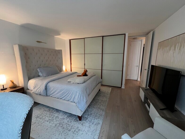 Building Photo - 535 N Michigan Ave