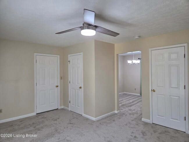 Building Photo - 4204 Holly Tree Dr
