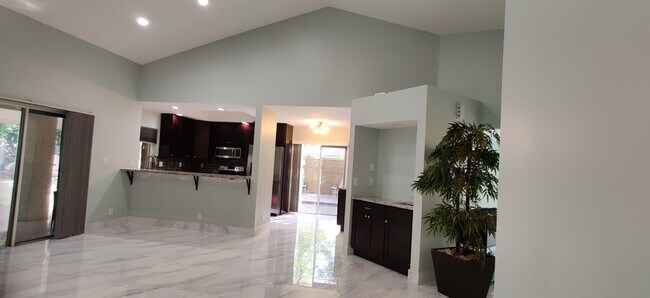 Building Photo - 5865 NW 41st Way