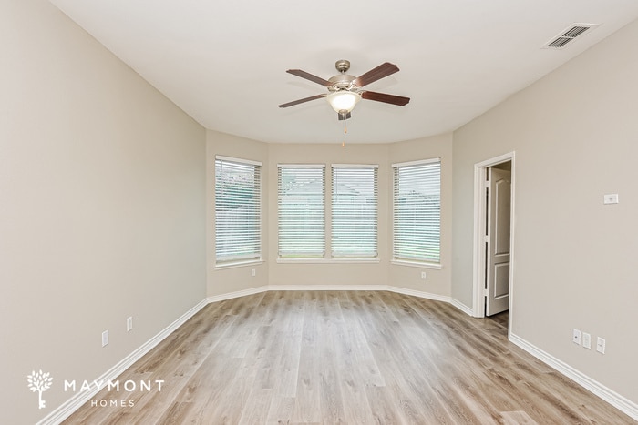 Building Photo - 8748 Maple Ridge Trail