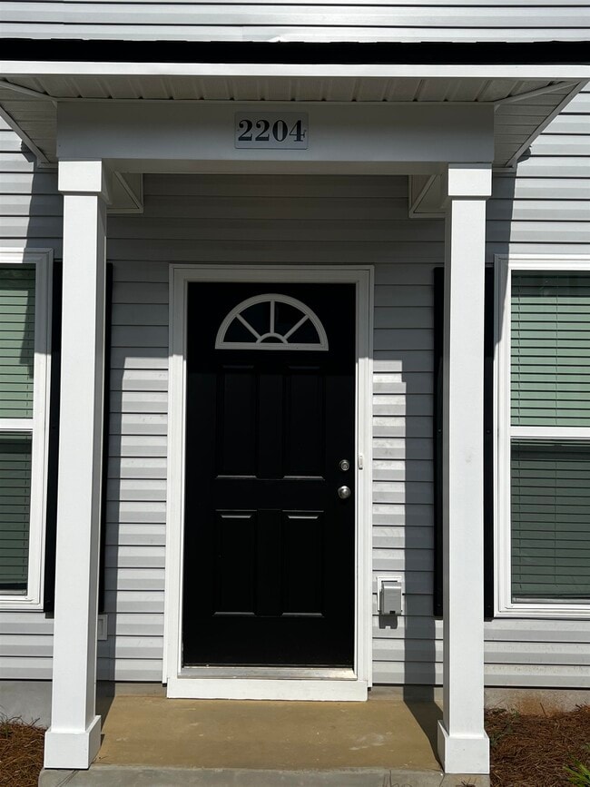 Building Photo - 2200 Del Carmel Way