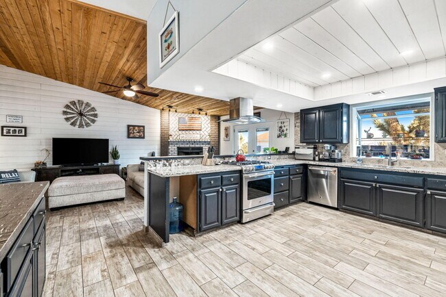 Building Photo - 51025 Burns Canyon Rd