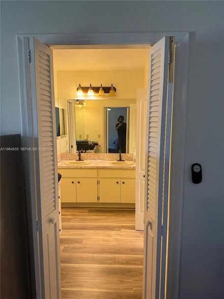 Building Photo - 5170 SW 18th Ct