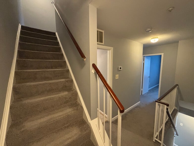 Building Photo - 19050 Highstream Dr