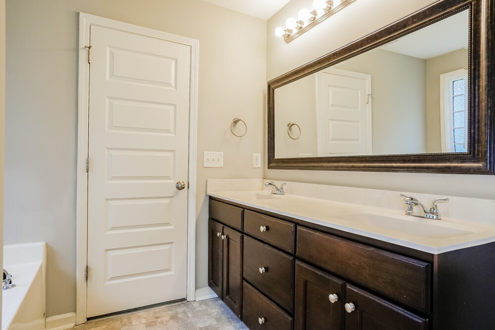 Building Photo - 1309 Braemar Highland Dr