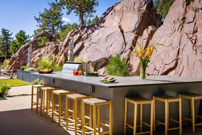 Building Photo - Private Foothills Sanctuary Minutes from D...