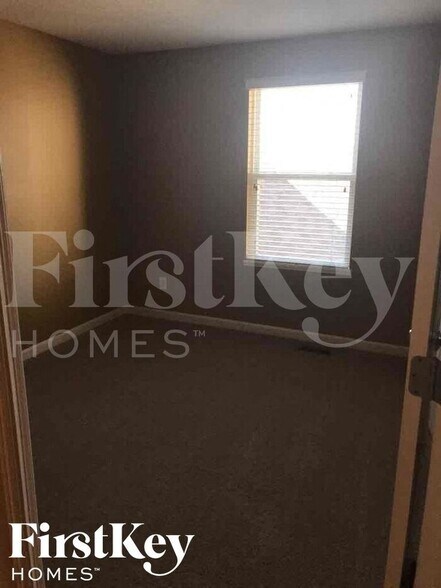 Building Photo - 5751 Aderholt Rd