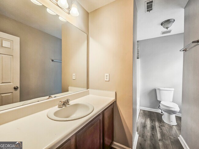 Building Photo - 4723 Beau Point Ct SW